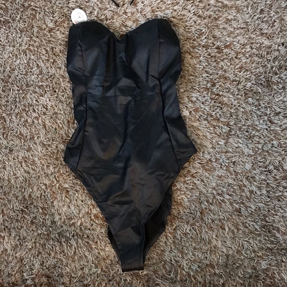 Sexy bunny outfit/costume - Picture 5 of 7